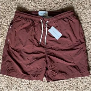 NWT Solid & Striped Burgundy Men’s Swim Trunks